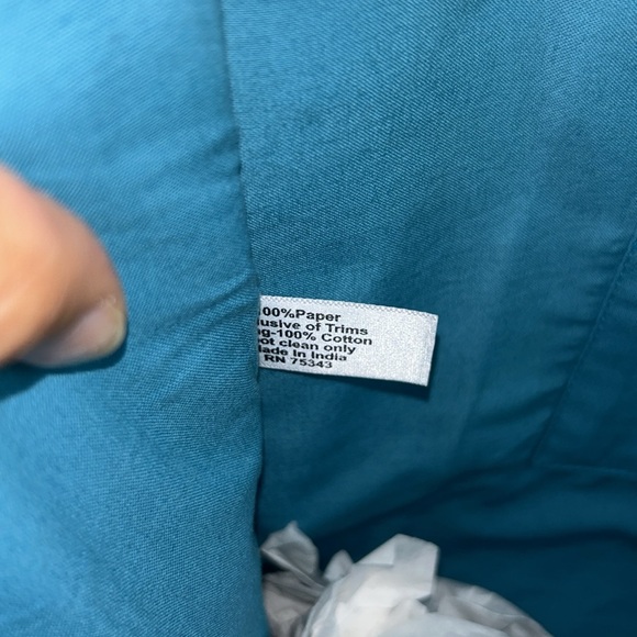 NWT Rafia Fringe Tote Handcrafted in India - Picture 4 of 9